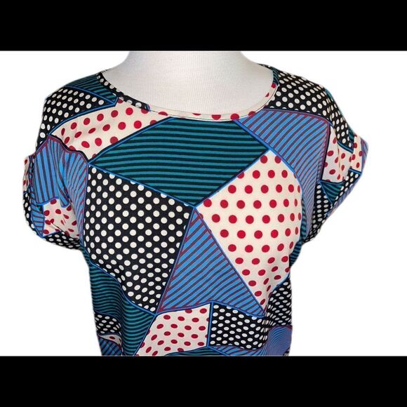 SHEIN Short Sleeve Shirt Medium - Picture 2 of 7